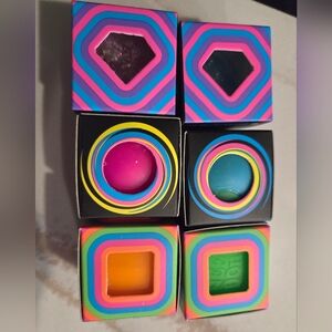 Six NeeDoh Squishies MINI== 2-Groovy Glob Twirl/ 2-Groovy Jewel/ 2-Cool Cube